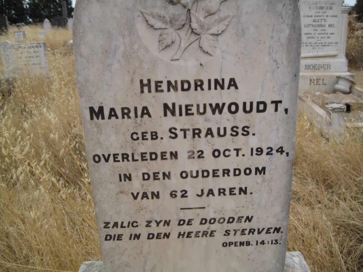 NIEUWOUDT Hendrina Maria nee STRAUSS -1924
