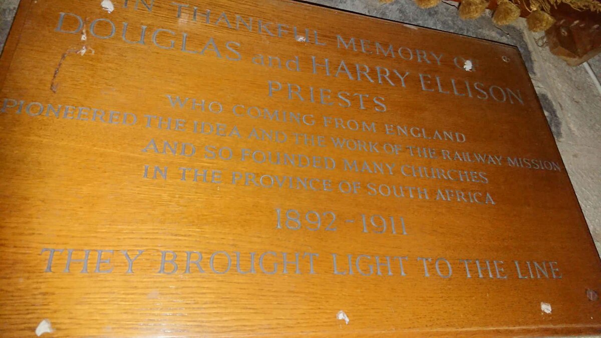 3. Gedenkbord / Memorial