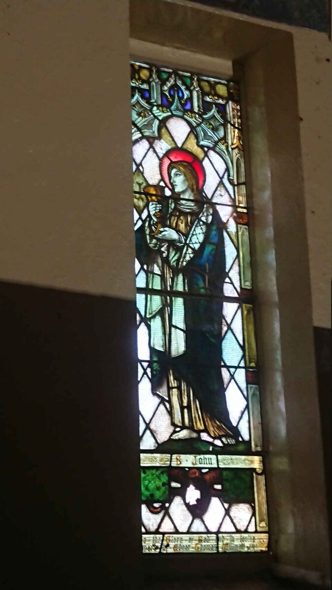 5. Brandskilder glas venster /Stained glass window