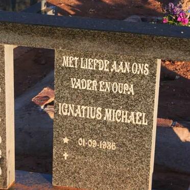 FOURIE Ignatius Michael 1936- &amp;  Susanna Juliana  v.d. Merwe 1935-2003_2