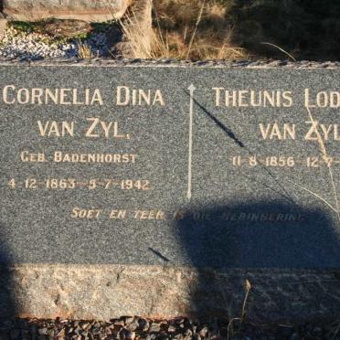 ZYL Theunis Lodewyk, van 1856-1946 &amp; Cornelia Dina BADENHORST 1863-1942