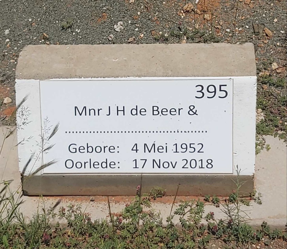 BEER J.H., de 1952-2018