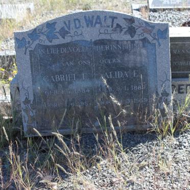 WALT Gabriel E., v.d. 1884-1957 &amp; Alida E. 1889-1959