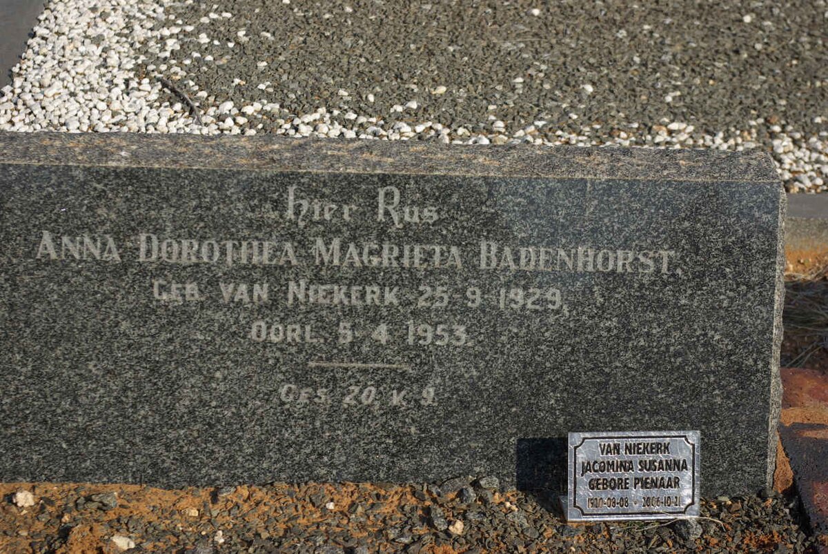 BADENHORST Anna Dorothea Magrieta nee VAN NIEKERK 1929-1953 :: VAN NIEKERK Jacomina Susanna nee PIENAAR 1920-2006