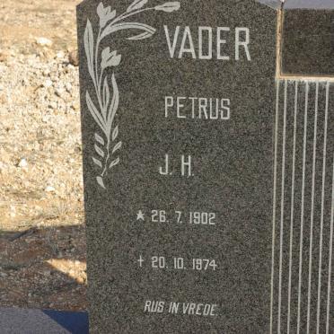 LINDE Petrus J.H., van der 1902-1974 &amp; Gertruida W.J. 1914- :: BADENHORST N.J. nee V.D. LINDE 1935-1975