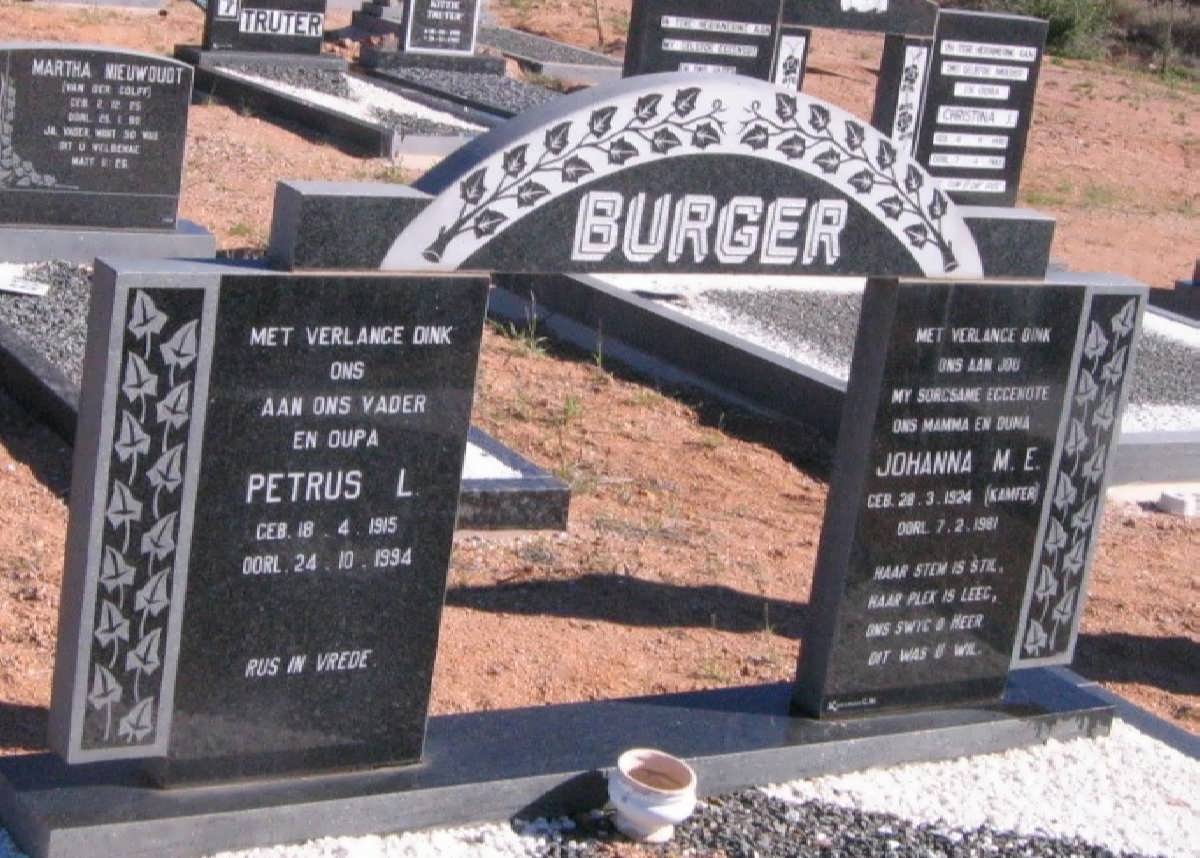 BURGER Petrus L. 1915-1994 &amp; Johanna M.E. KAMFER 1924-1981