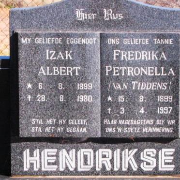 HENDRIKSE Izak Albert 1899-1980 &amp; Fredrika Petronella VAN TIDDENS 1899-1997