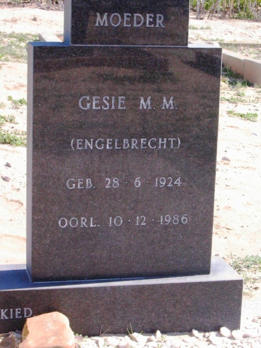 KOTZE Gesie M.M. nee ENGELBRECHT 1924-1986