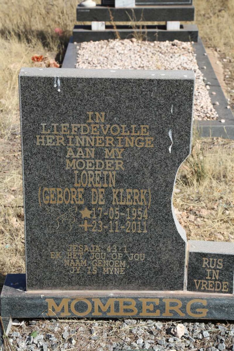 MOMBERG Lorein nee DE KLERK 1954-2011