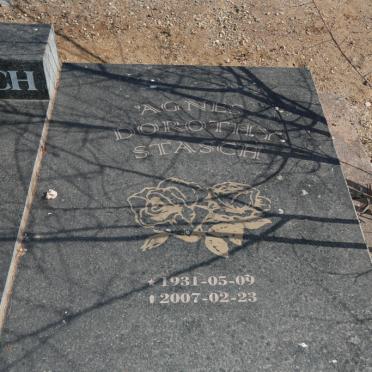 STASCH Agnes Dorothy 1931-2007