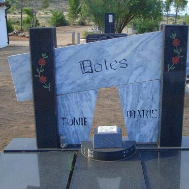 BOTES Tonie 1947-1986 &amp; Marie 1949-