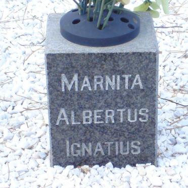 PRETORIUS Christiaan Albertus 1936- &amp; Mareza Frenay FRASER