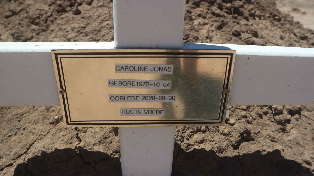 JONAS Caroline 1972-2020