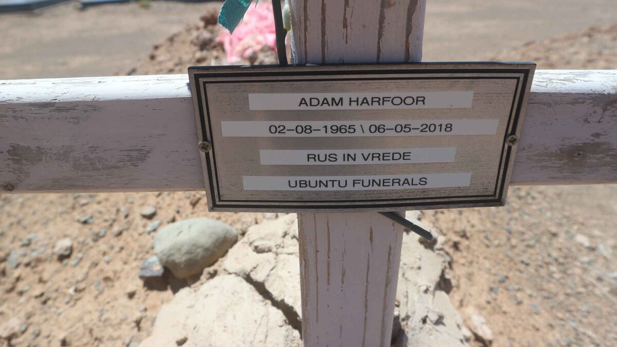 HARFOOR Adam 1965-2018