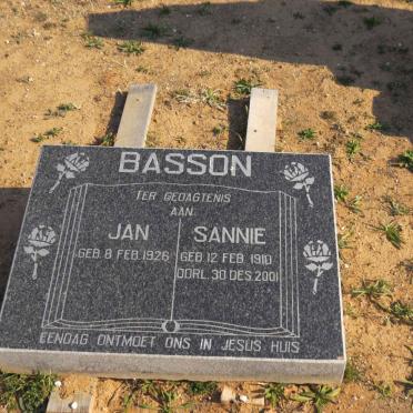BASSON Jan 1926- &amp; Sannie 1910-2001