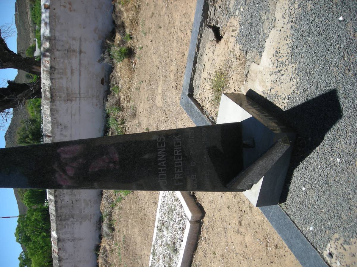 THERON Johannes Frederick 1905-1968 &amp; Elizabeth Gertruida VIVIERS 1903-19?0