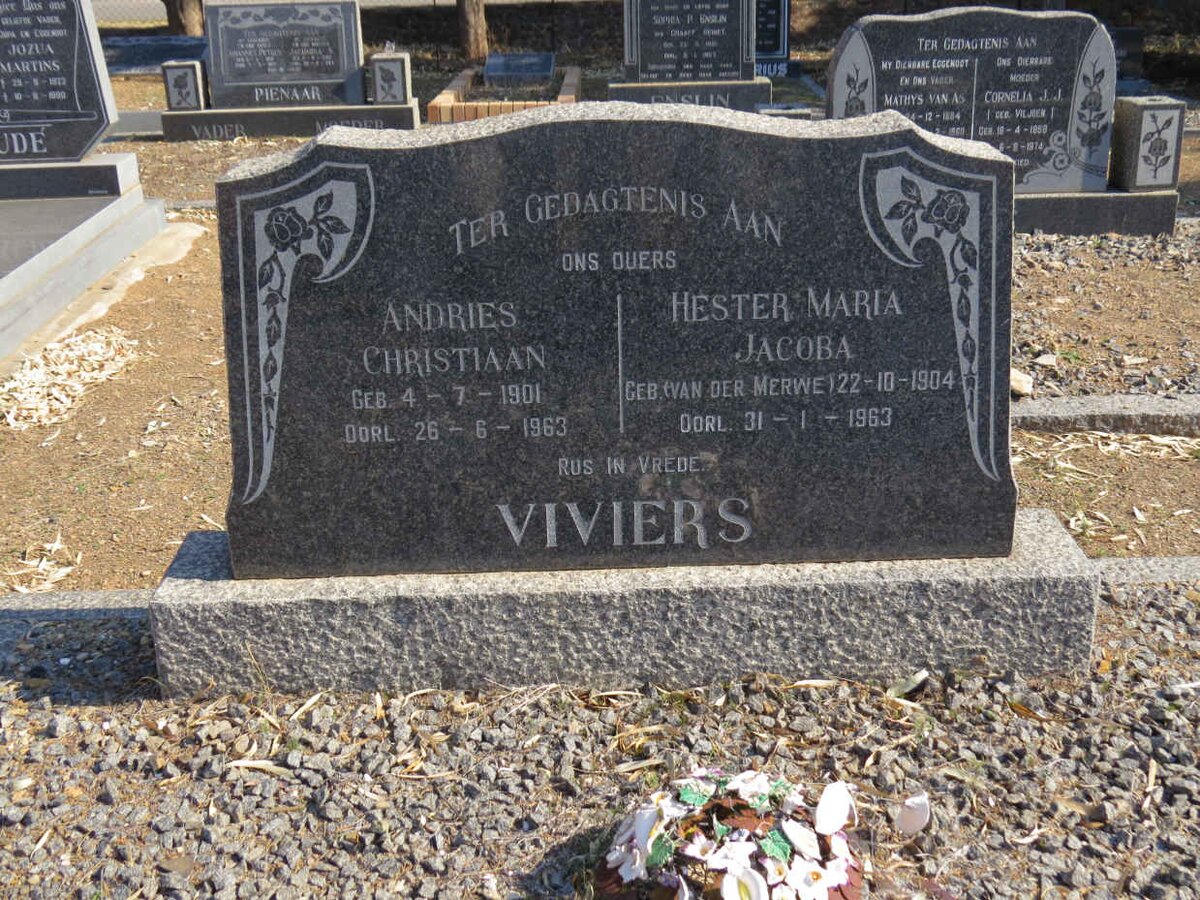 VIVIERS Andries Christiaan 1901-1963 &amp; Hester Maria Jacoba VAN DER MERWE 1904-1963