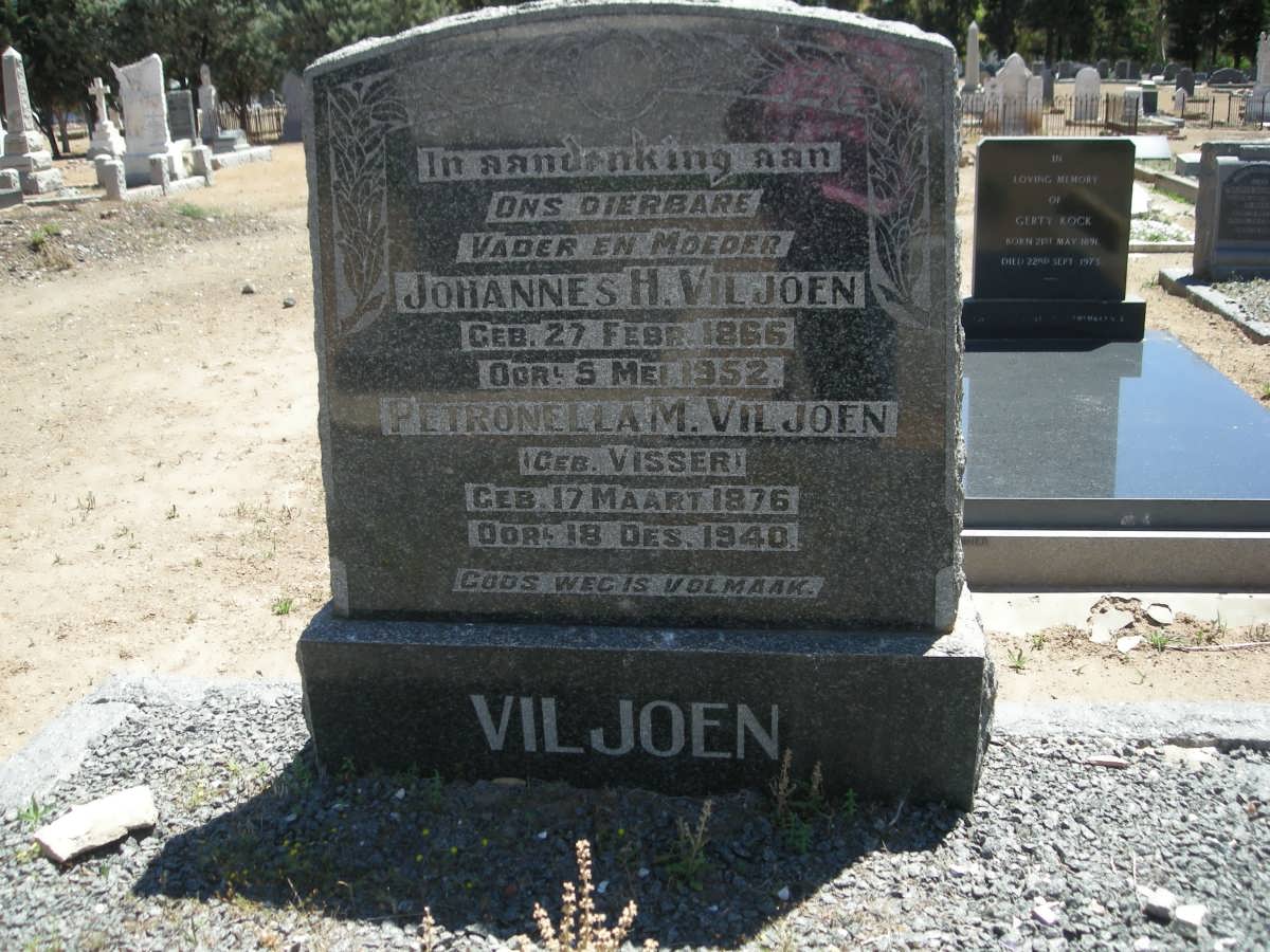 VILJOEN Johannes H. 1866-1952 &amp; Petronella M. VISSER 1876-1940