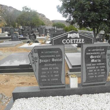 COETZEE Jasper Daniel 1904-1987 &amp; Geesie Maria VAN NIEKERK 1915-1995
