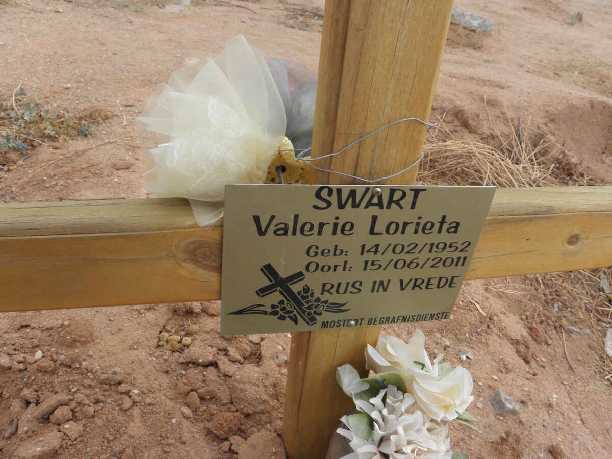 SWART Valerie Lorieta 1952-2011