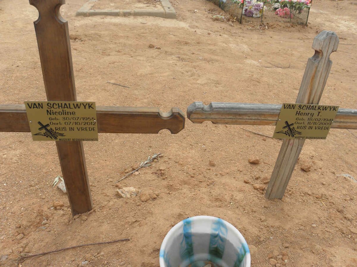 SCHALKWYK Henry T., van 1941-2009 &amp; Nicoline 1955-2012