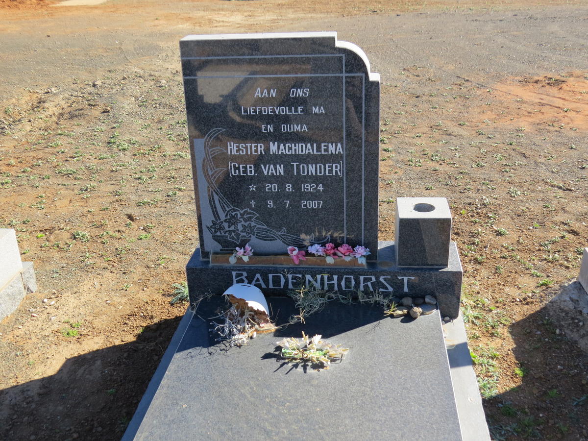 BADENHORST Hester Machdalena nee VAN TONDER 1924-2007