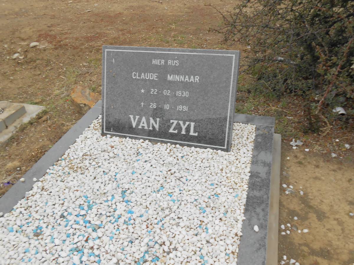 ZYL Claude Minnaar, van 1930-1991