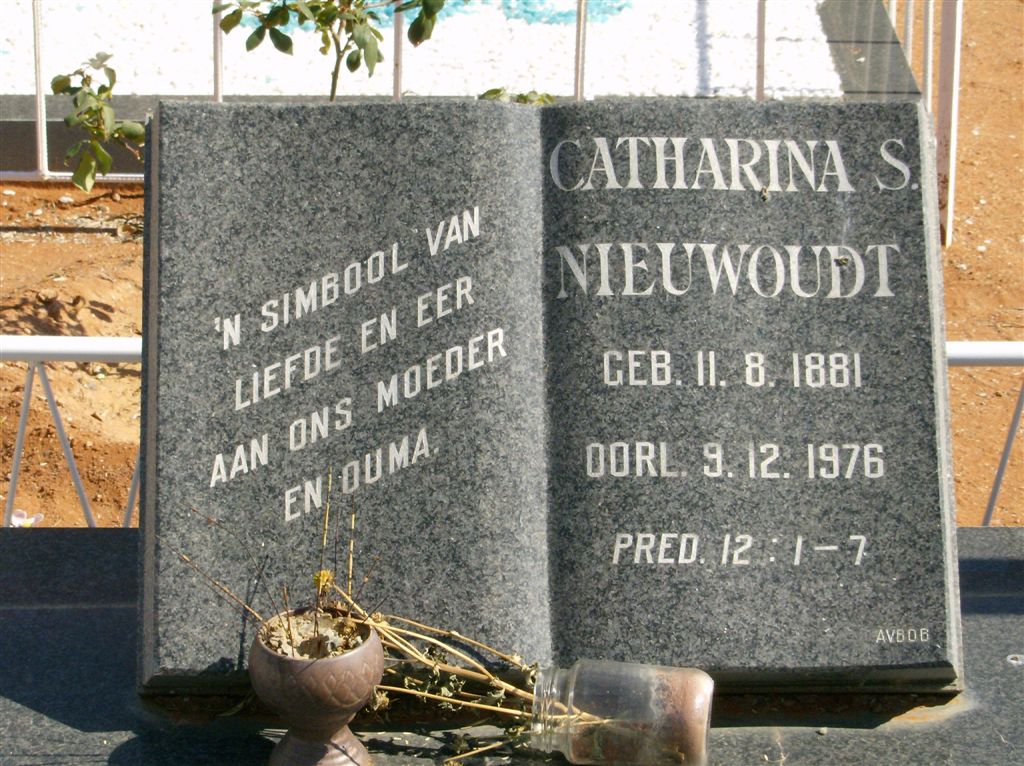 NIEUWOUDT Catharina S. 1881-1976