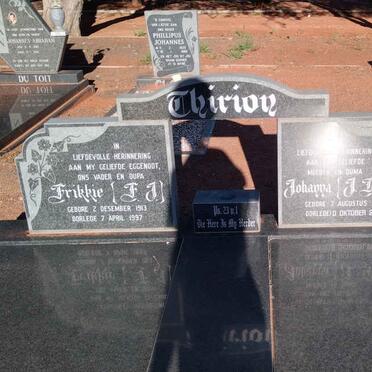 T - Surnames :: Vanne - T