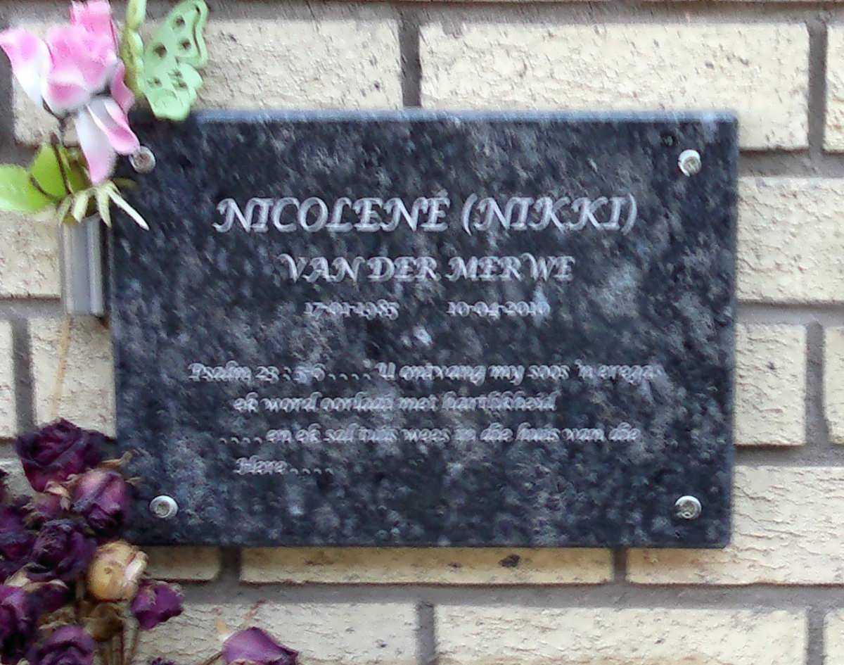 MERWE Nicolene, van der 1985-2010