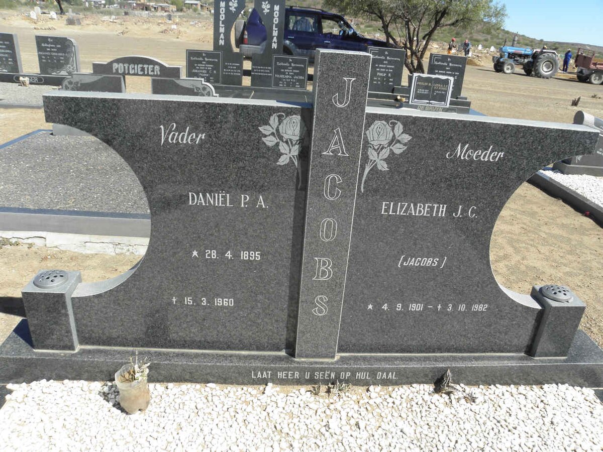 JACOBS Daniel P.A. 1895-1960 &amp; Elizabeth J.C. JACOBS 1901-1982