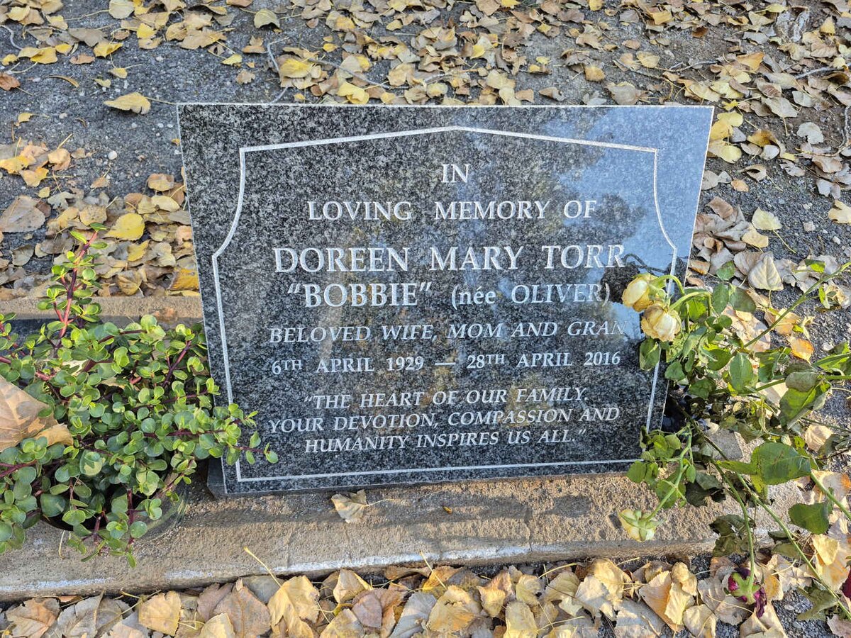 TORR Doreen Mary nee OLIVER 1929-2016