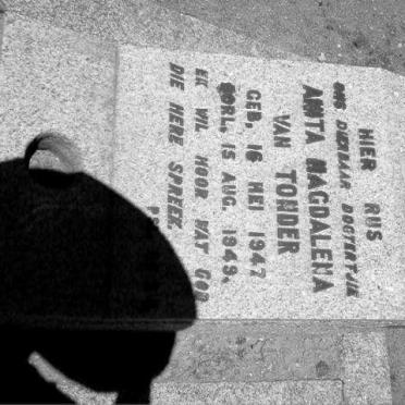 TONDER Anita Magdalena, van 1947-1949