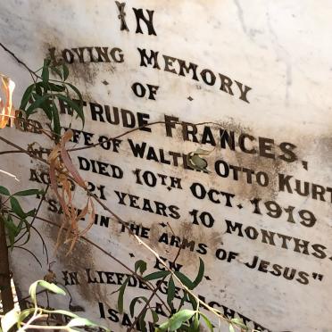 KURTEN Gertrude Frances -1919 :: PEYPER Isabel Mary -1902