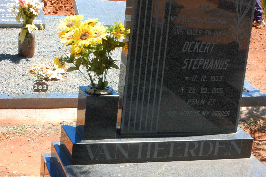 HEERDEN Ockert Stephanus, van 1933-1995