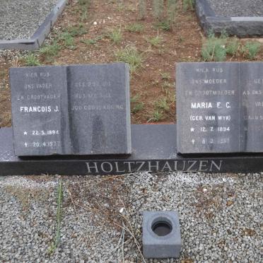 HOLTZHAUZEN Francois J. 1894-1977 &amp; Maria E.C. VAN WYK 1894-1983