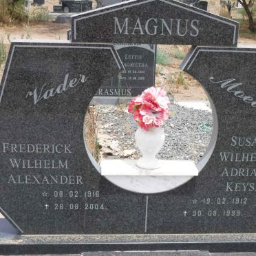 MAGNUS Frederick Wilhelm Alexander 1916-2004 &amp; Susanna Wilhelmina Adrianna KEYSER 1912-1999