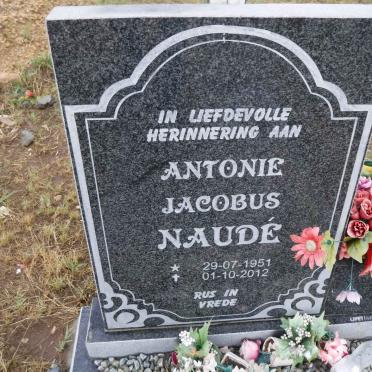 NAUDE Antonie Jacobus 1951-2012