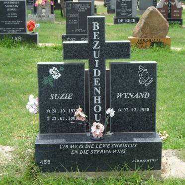BEZUIDENHOUT Wynand 1930-  &amp; Suzie 1932-2005