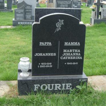 FOURIE Johannes 1933-2003 &amp; Martha Johanna Catherina 1940-