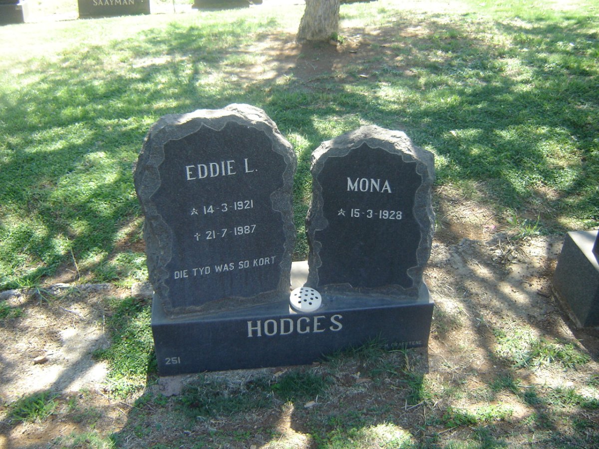 HODGES Eddie L. 1921-1987 &amp; Mona 1928-