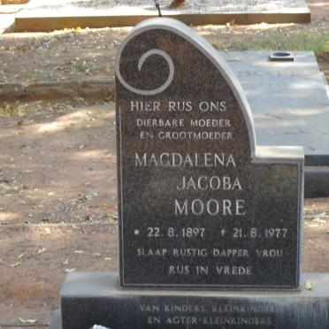 MOORE Magdalena Jacoba 1897-1977