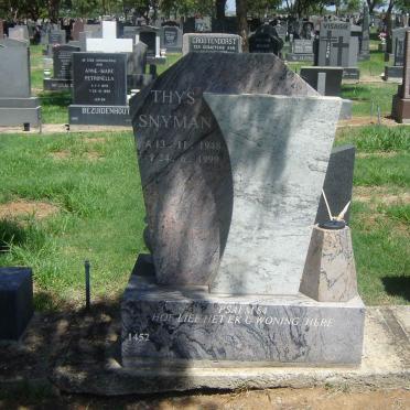 SNYMAN Thys 1938-1999