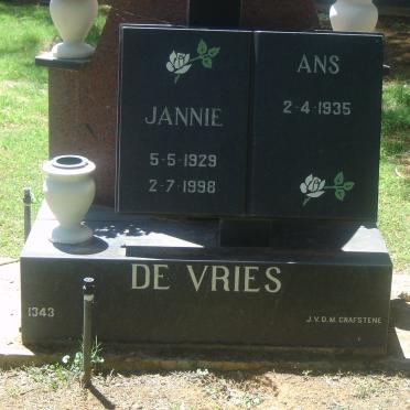 VRIES Jannie, de 1929-1998 &amp; Ans 1935-
