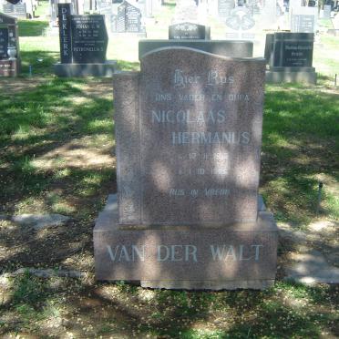 WALT Nicolaas Hermanus, van der 1917-1986