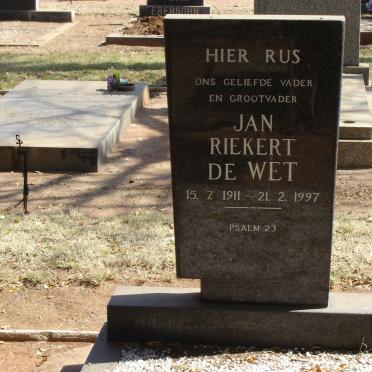 WET Jan Riekert, de 1911-1997