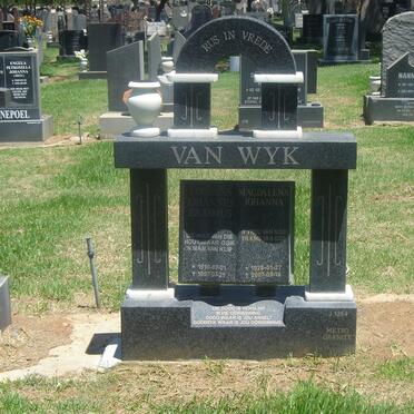 WYK Lourens Johannes Erasmus 1919-1997 &amp; Magdalena Johanna 1928-2007
