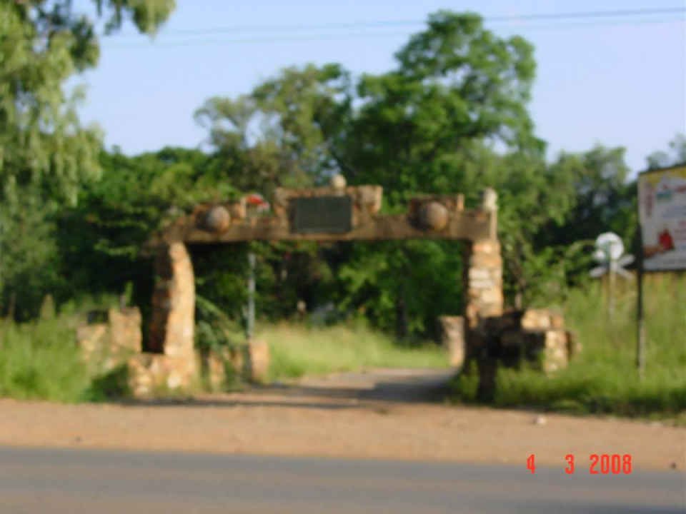 1. ENTRANCE TO GROOTPLAAS