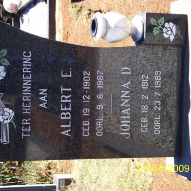 LINSKY Albert E. 1902-1987 &amp; Johanna D. 1912-1989