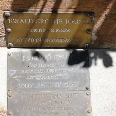 JOOSTE Ewald Cronje 1928-2005 :: SWART J.J. 1951-1993 :: SMIT Tamylie-Ann 1964-1993